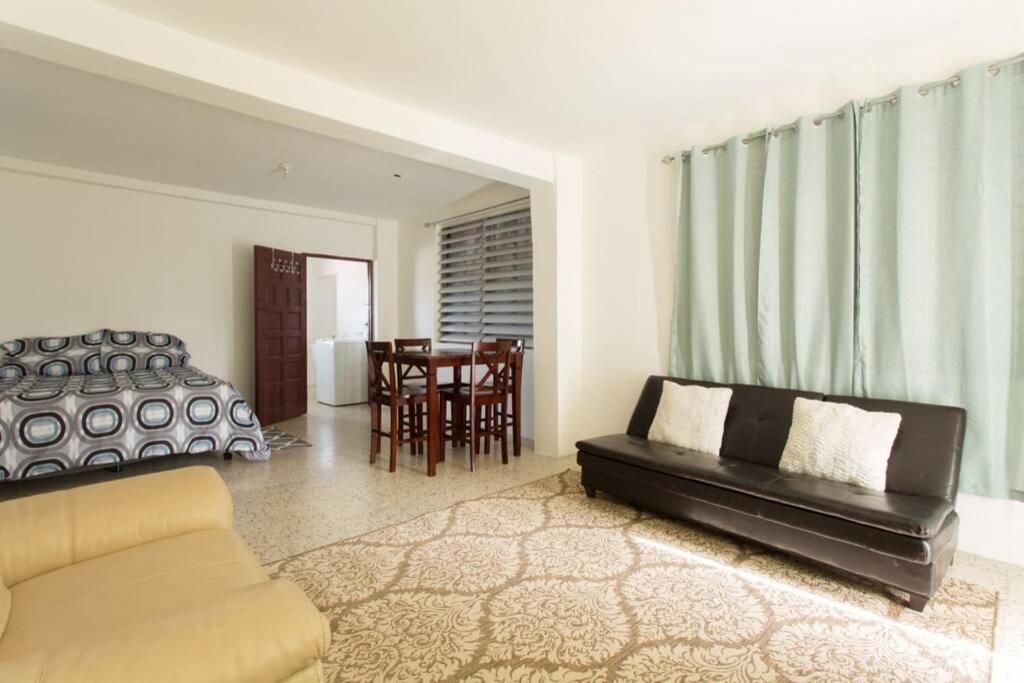 Апартаменти Chill Family And Friend Escape With Wrap Around Porch Ріо-Гранде Екстер'єр фото